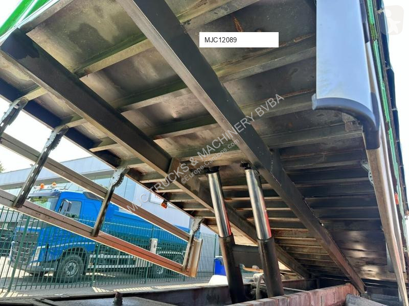 Vrachtwagen Iveco 35m³