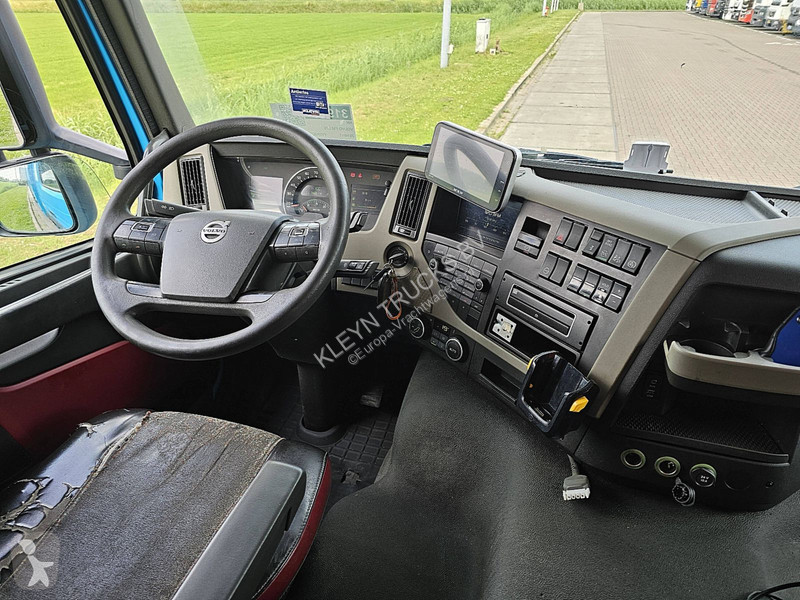 Camion Volvo FM 370 19.5T  DOORS LIFT AC
