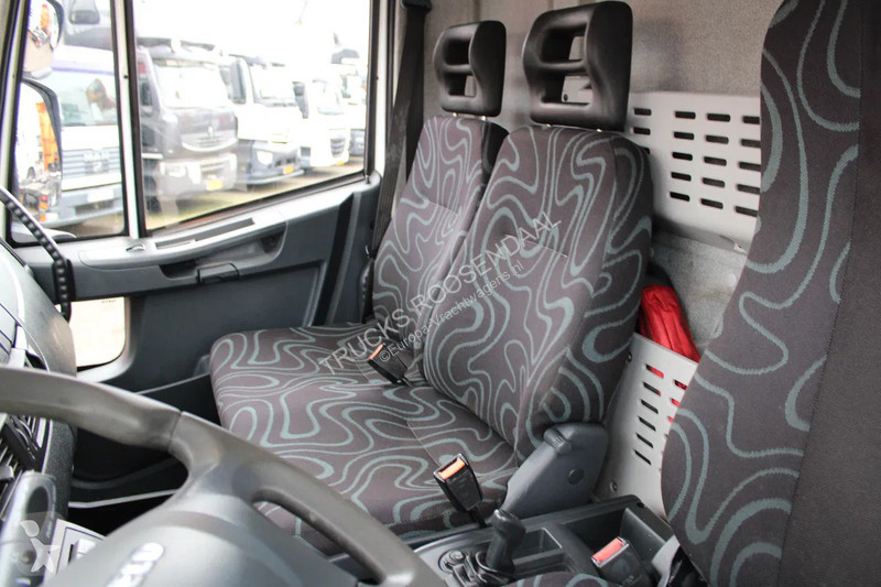 Kamion Iveco 160e25 + lift + euro 6