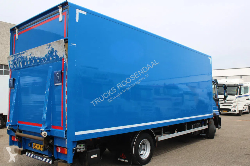 Kamion Iveco 120E18 + LIFT + EURO 6 + 10 PIECES...