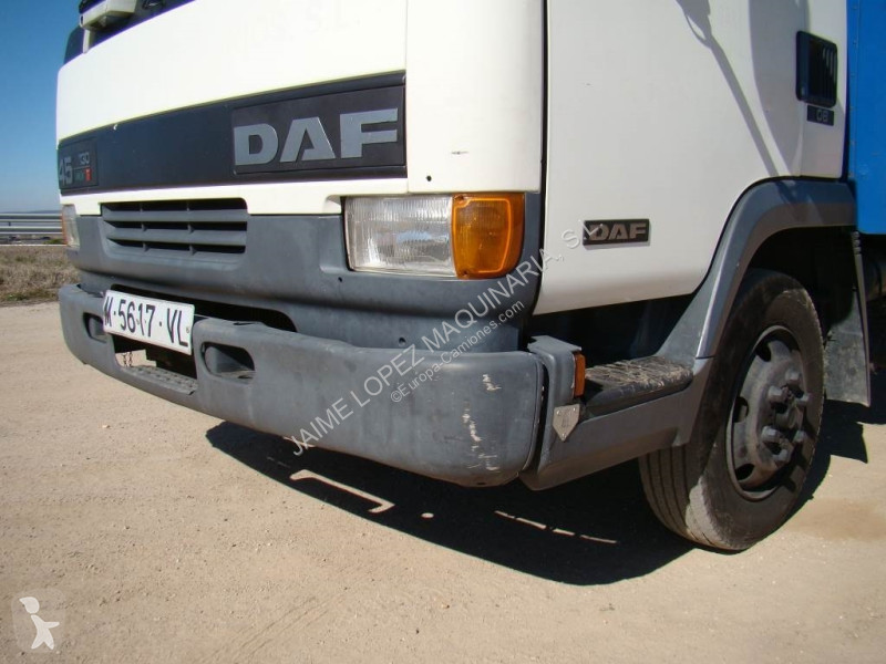 Camion DAF fa