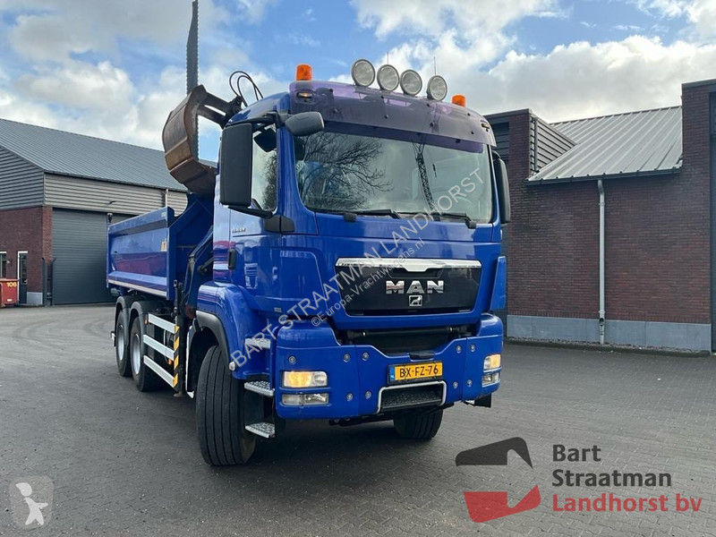 Camion MAN 26.400 6X6 BB met 2 zijden kipper en...