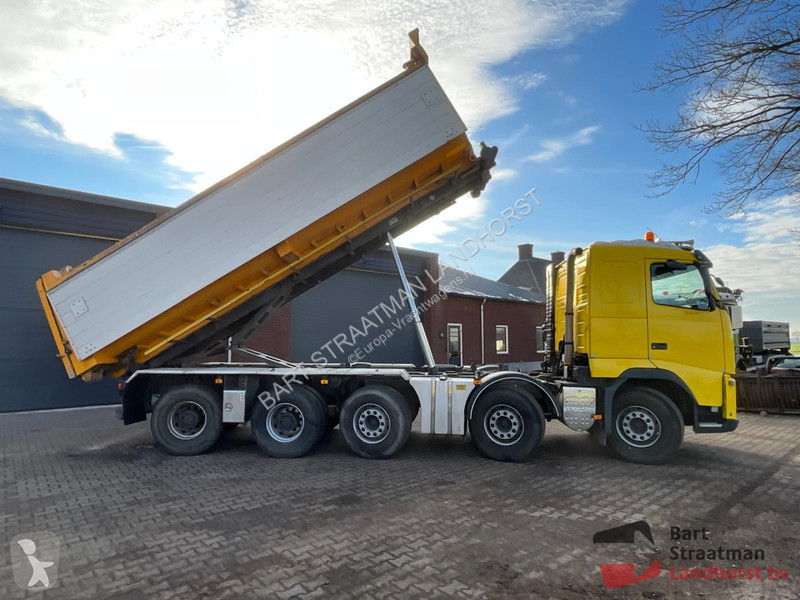 Kamion Volvo 10X4R Euro 5 met 30T HTS Kabel...