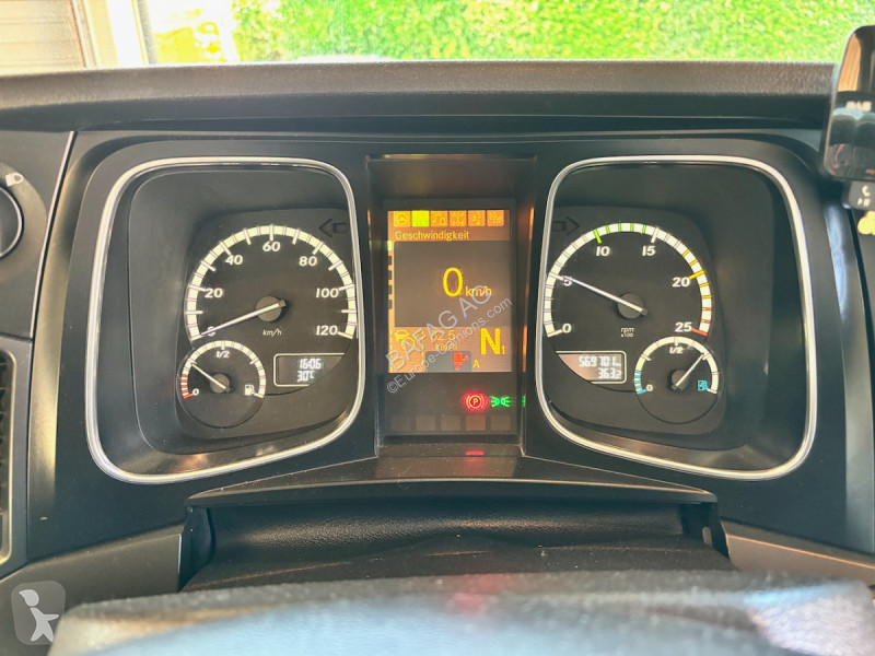 Vrachtwagen Mercedes actros 1848
