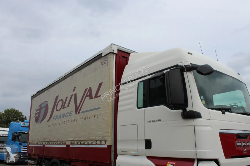 Camion MAN TGX * EURO5 * 6X2 * LIFT AXLE *