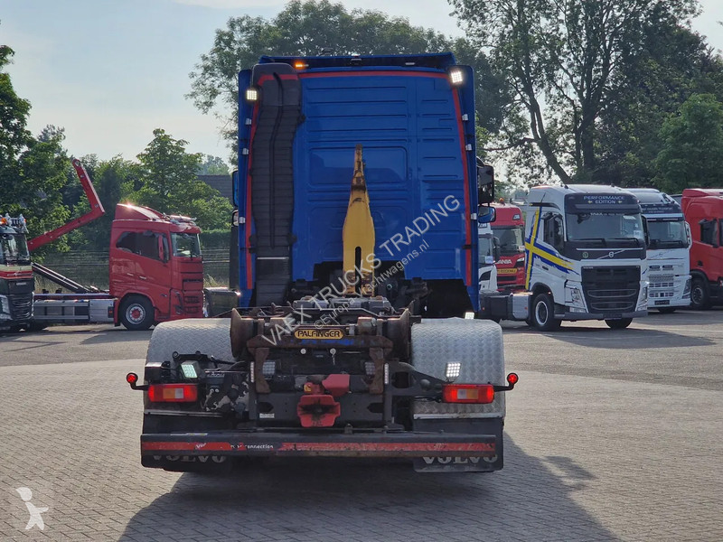Camion Volvo 16700 Globetrotter 6x2*4 -...