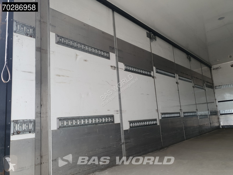 Vrachtwagen Mercedes 1827 4X2 2000kg...