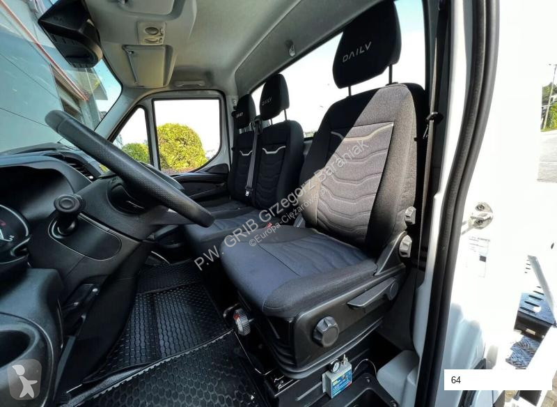 Véhicule utilitaire Iveco 35S18 Autotransporter...