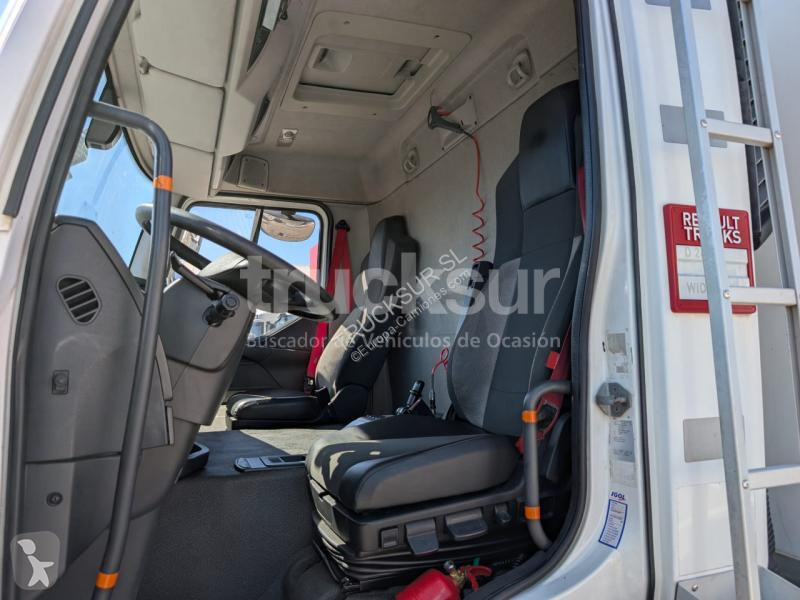 Kamion Renault ejes 6x2*4 D320.26