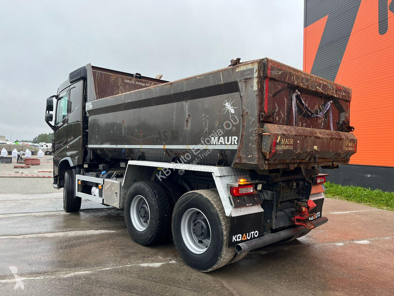 Camion Volvo 6x4 RETARDER / TANDEM AXLE LIFT /...