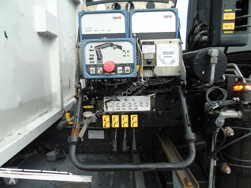 Camion Iveco 360 EEV + HIAB 144B- 2 + 6X4 +...