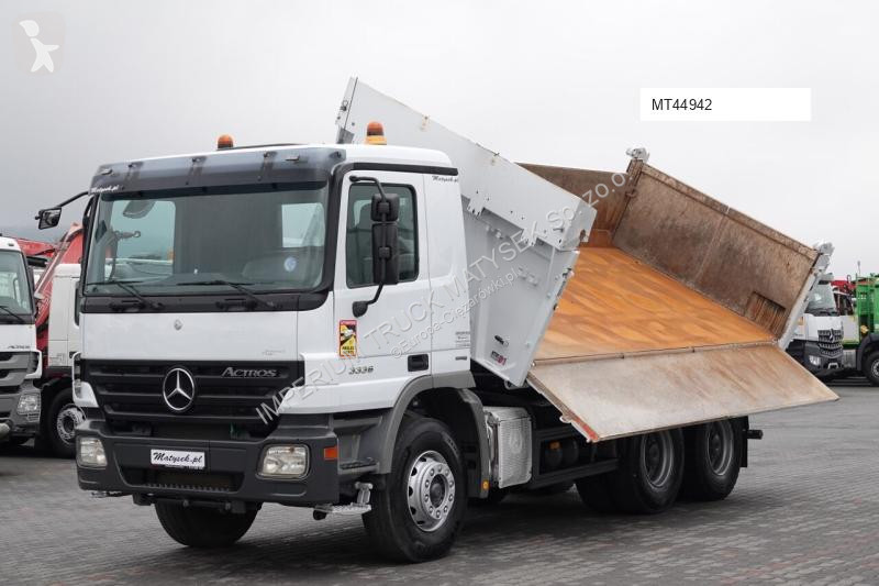 Camião Mercedes ACTROS 3336