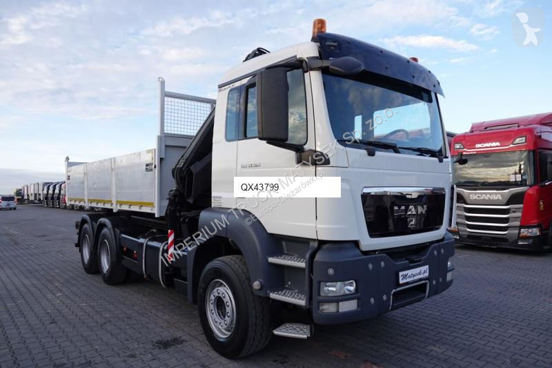Camion MAN HIAB XS 122