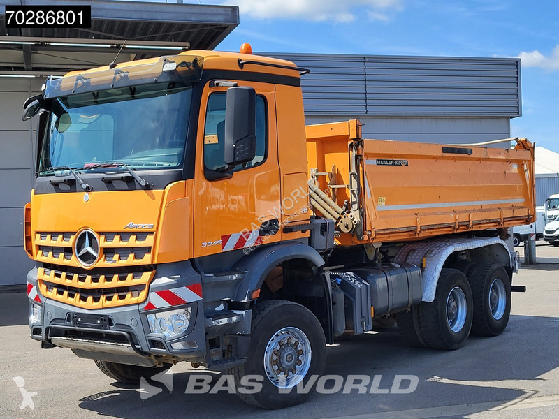 Camion Mercedes 3345 6X6 11m3 Meiller Mixer...