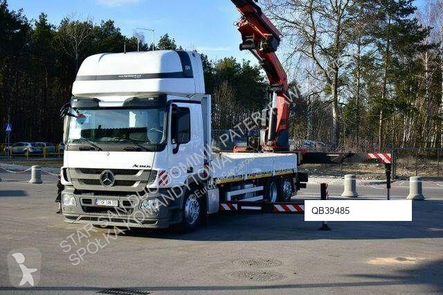 Vrachtwagen Mercedes PK 53002