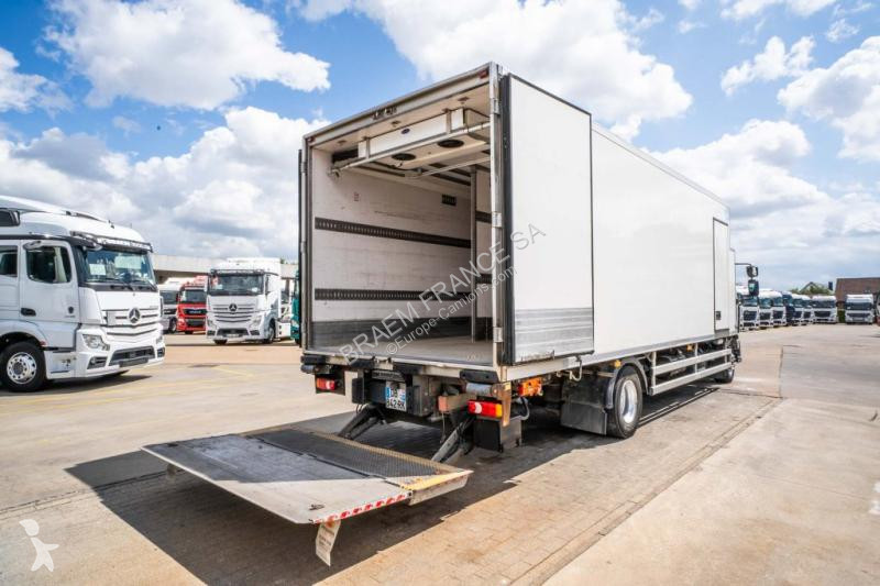 Camion Renault  MIDLUM 220 DXI...