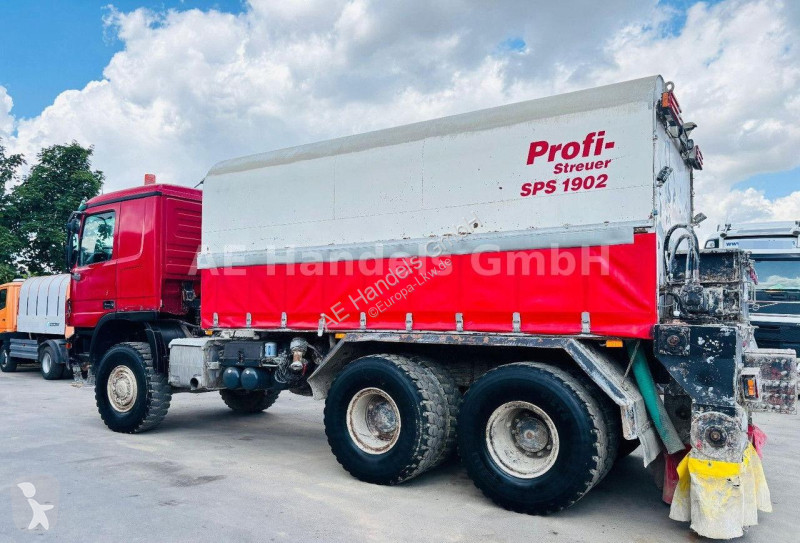 Camion Mercedes 3348