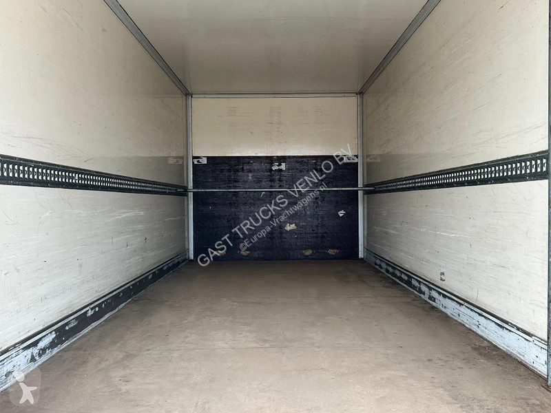 Kamion Iveco EuroCargo 180 Closed Box Saxas 12T...