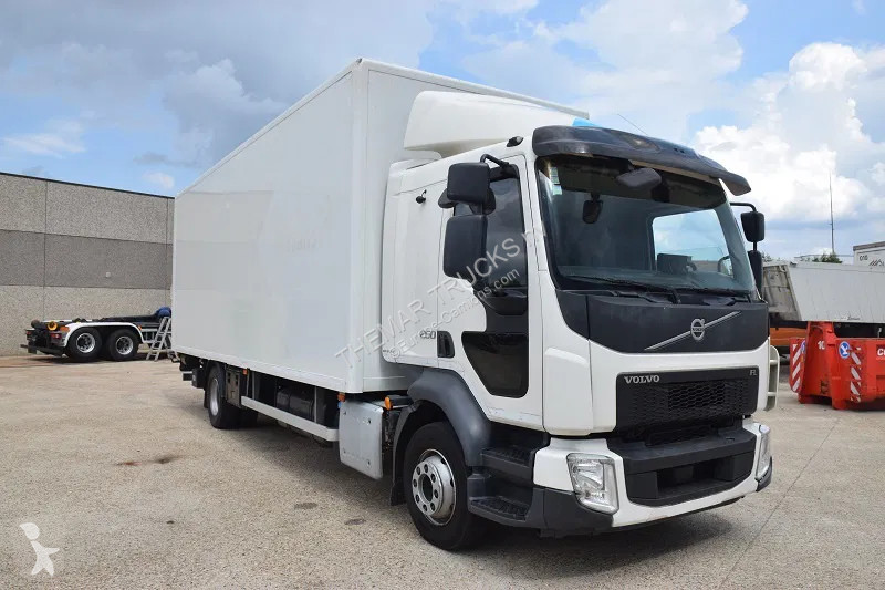 Camion Volvo FL 250