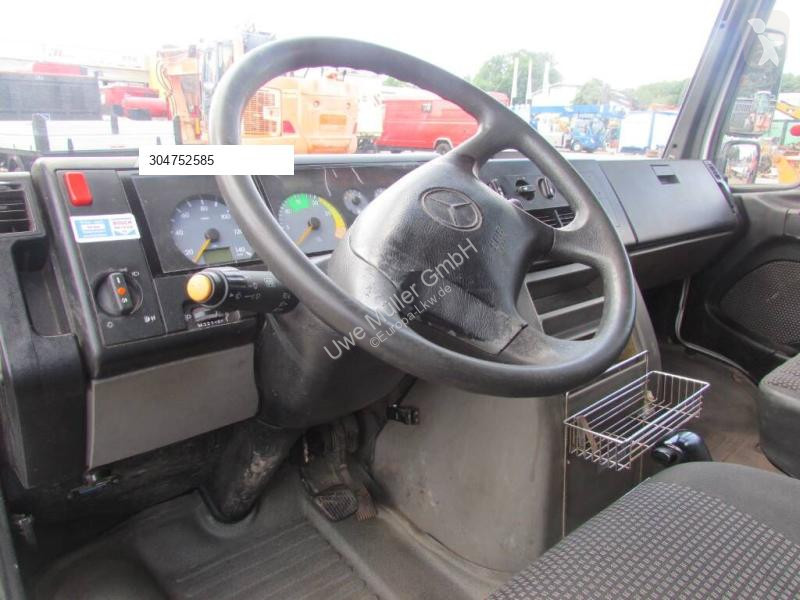 Camión Mercedes 813 D Kastenwagen