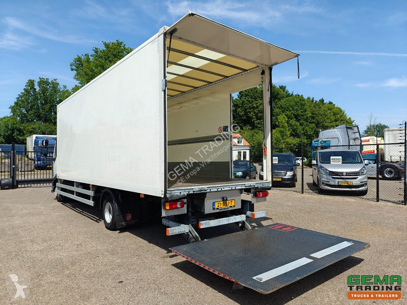 Kamion Renault D240 4x2 Half Sleeper Cab Euro6E...