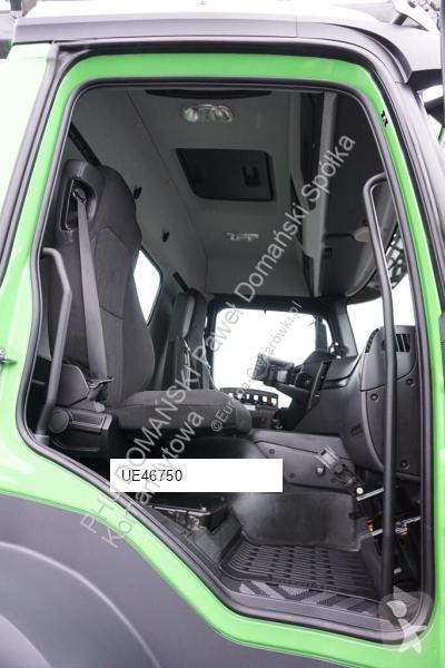 Kamion Mercedes 262 E – 7