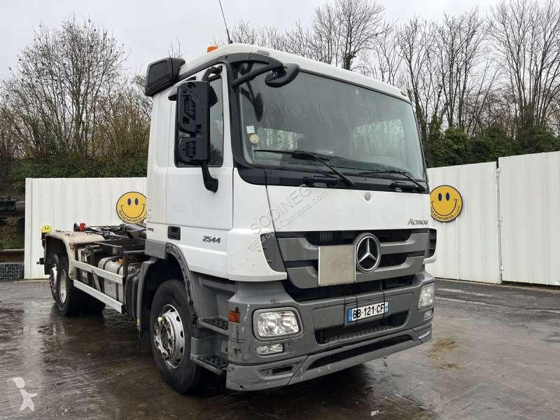 Kamion Mercedes ACTROS 2544