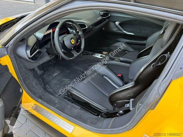 Véhicule utilitaire Ferrari Coupe