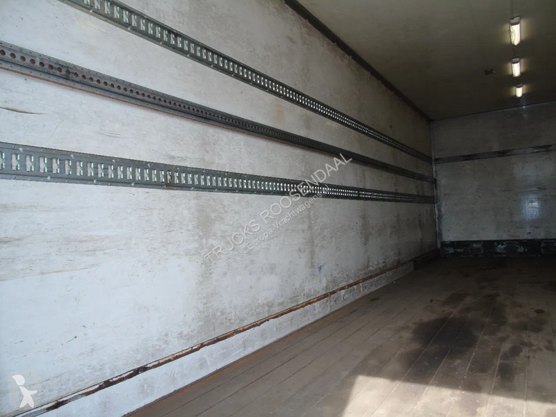 Kamion Renault 220 + euro 5 + MANUAL + lift + 12T