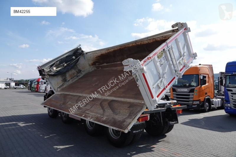 Kamion Iveco TRAKKER