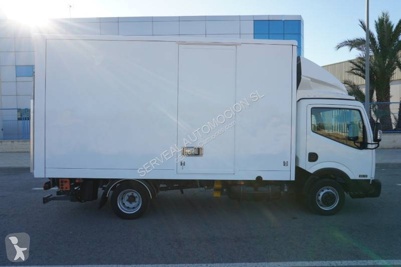 Camion Nissan
