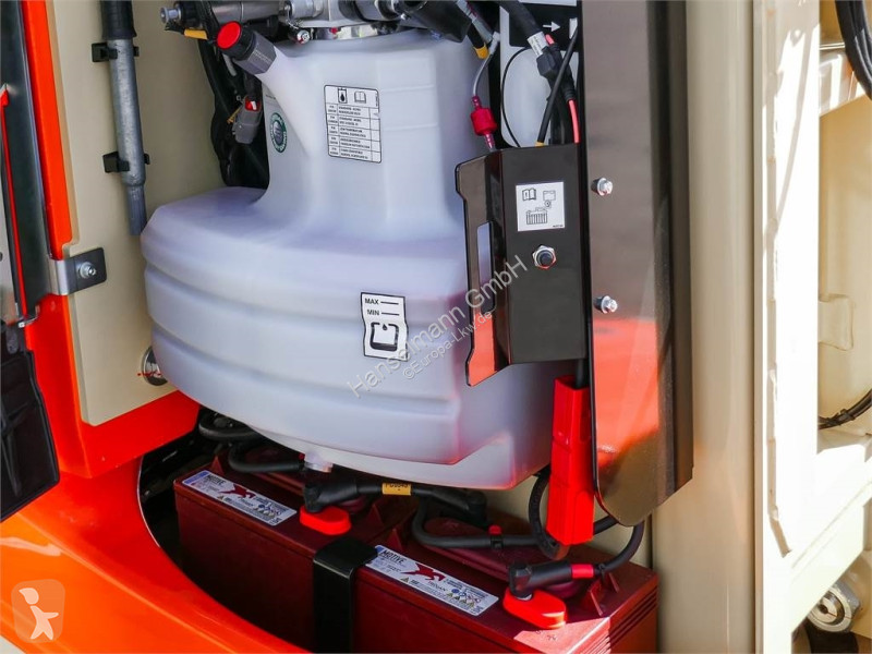 Piattaforma aerea JLG 12E Plus