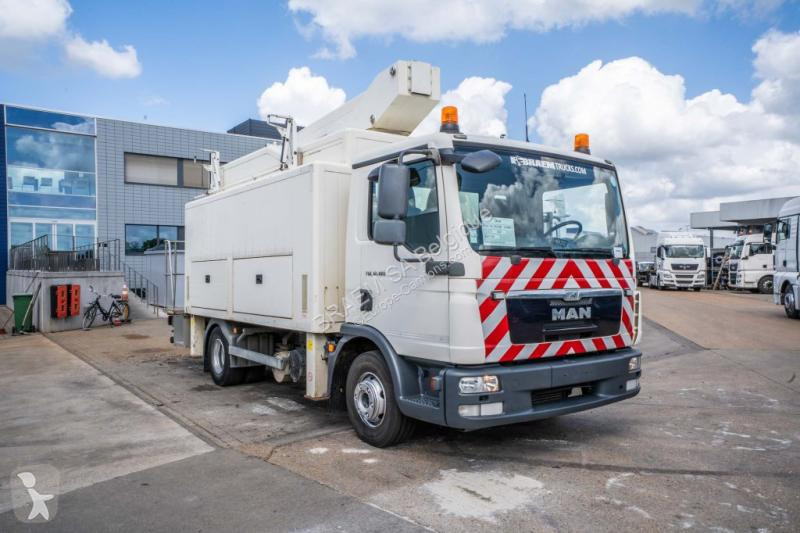Camion MAN 12.180 BB - COMET 151 TAL