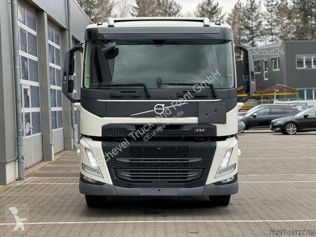 Camion Volvo FM 330 6x2 Doppelkabine...