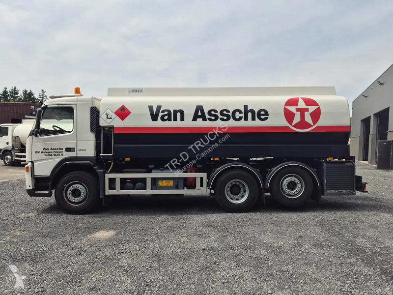 Camion Volvo 400 18000L FUEL/CARBURANT - 5 COMP...