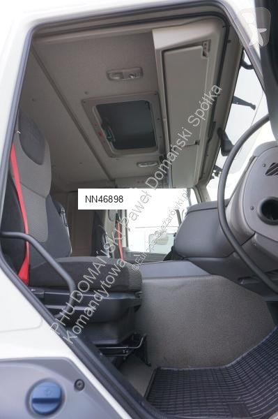 Camion remorque DAF DO PRZEWOZU NAPOJÓW