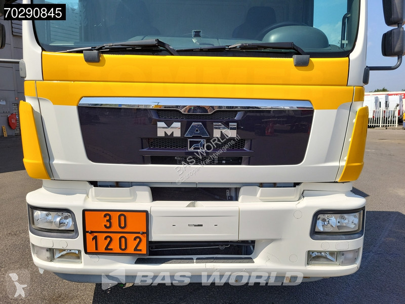 Vrachtwagen MAN 18.340 4X2 Rohr Fuel tanker...