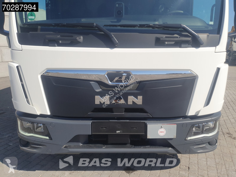 Vrachtwagen MAN 12.250 4X2 1500kg Ladebordwand...