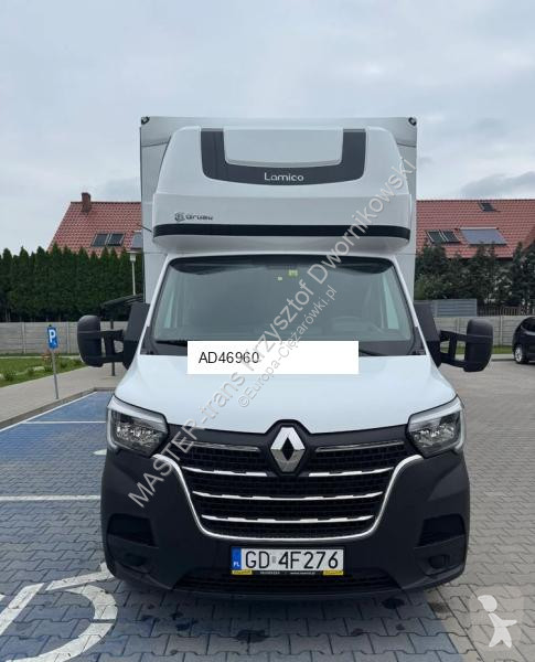 عربة نفعية Renault