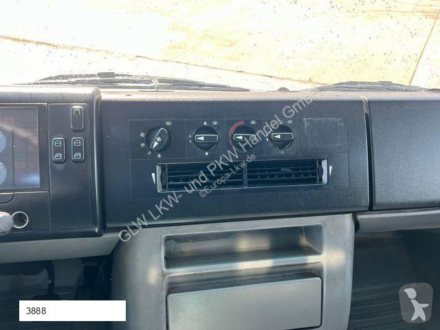 Camion Mercedes VARIO 816 D Getränkepritsche...