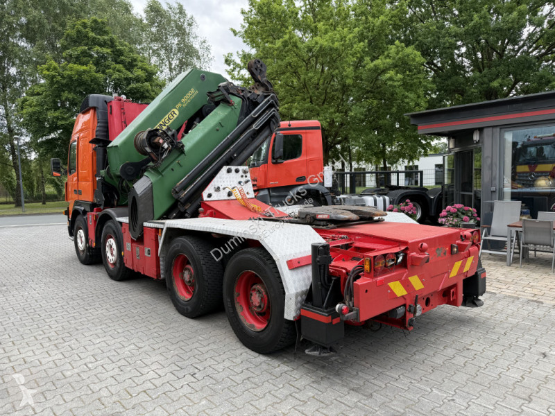 Traktor Volvo 420 8X4 Kran Palfinger PK90002 31...