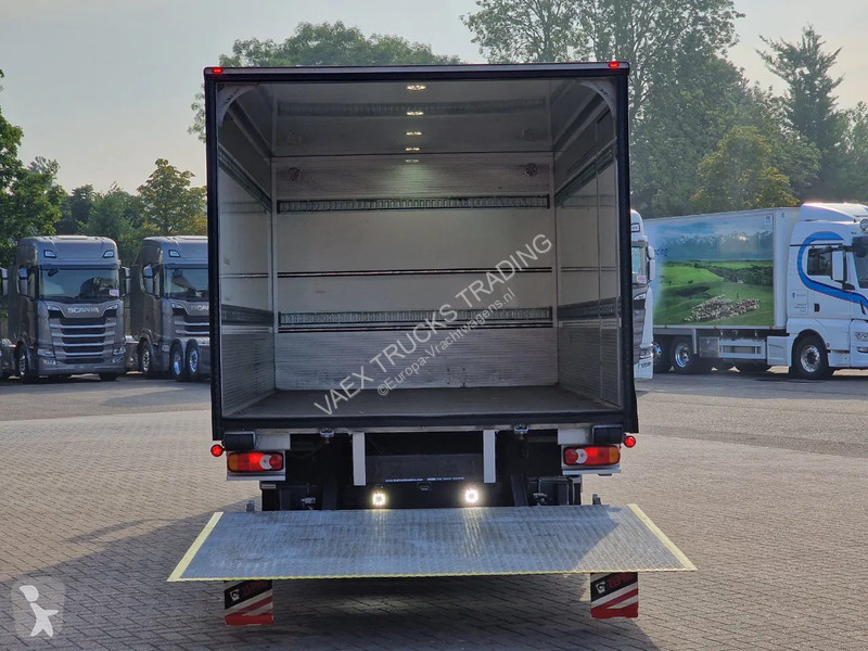 Kamion Iveco 75-190 Isotherm box - Zepro...
