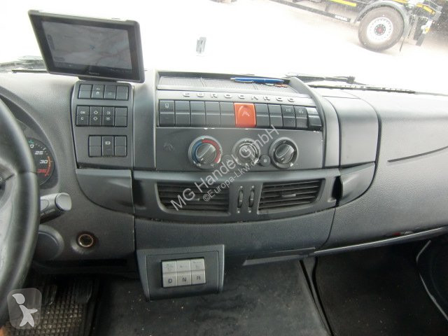 Camion Iveco Eurocargo ML120E25 Plane mit LBW