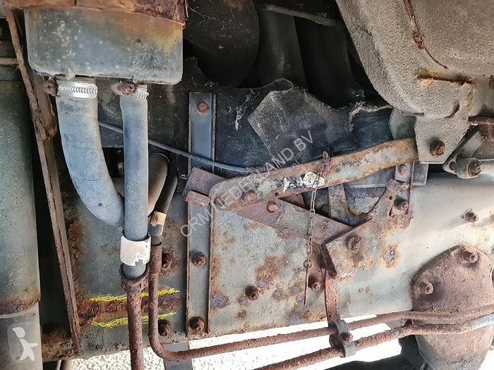 Camion Nissan 210 / Manual / full steel...