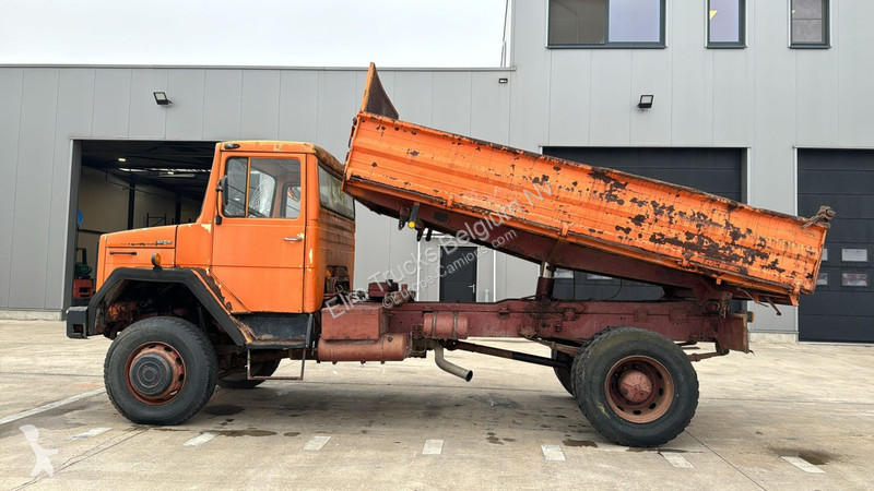 Camion Iveco 160 - 15 (GRAND PONT / LAMES / 4X4)