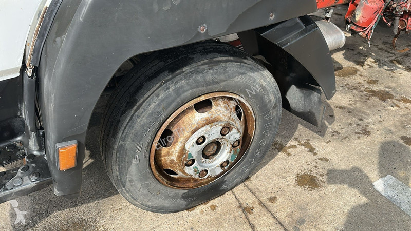 Kamion Mercedes SK  (POMPE MANUELLE / MANUAL...