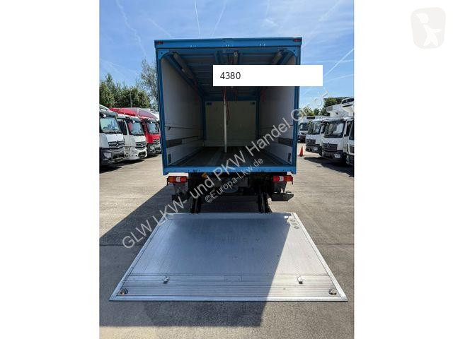 Kamion Mercedes ATEGO 1530 L Getränkekoffer...
