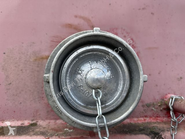Uitrusting voor vrachtwagens   Wassercontainer...