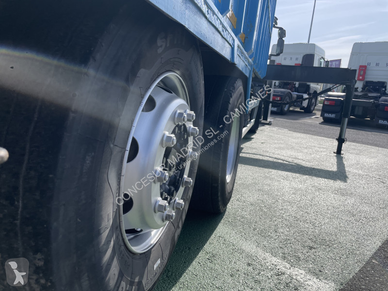 Camion Iveco  + Grua