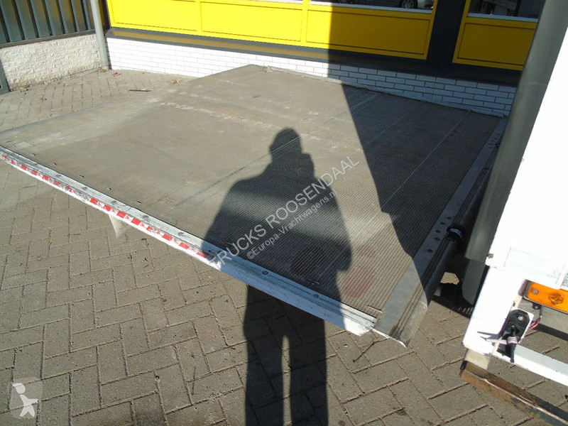 Kamion Volvo FL 250 + euro 6 + lift + 12T